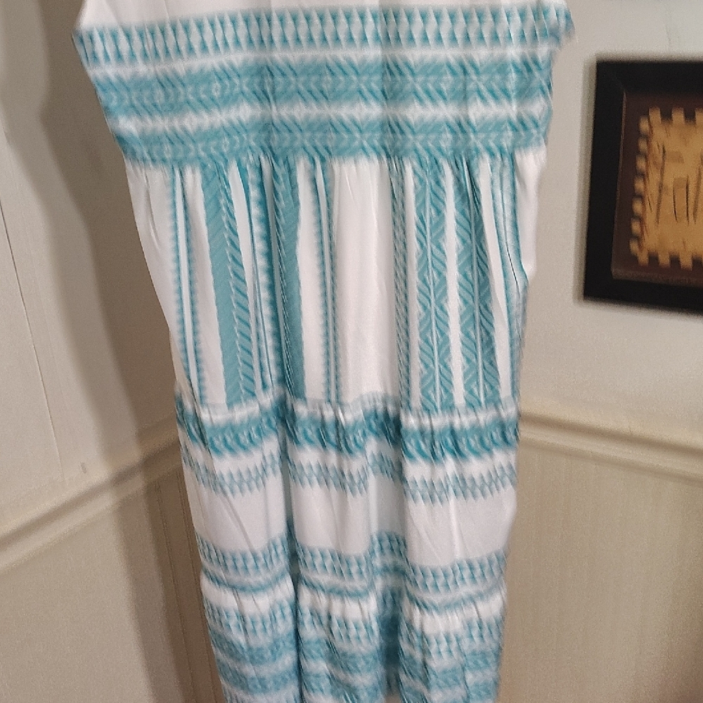 Sleeveless Dress - Picture 6 of 6